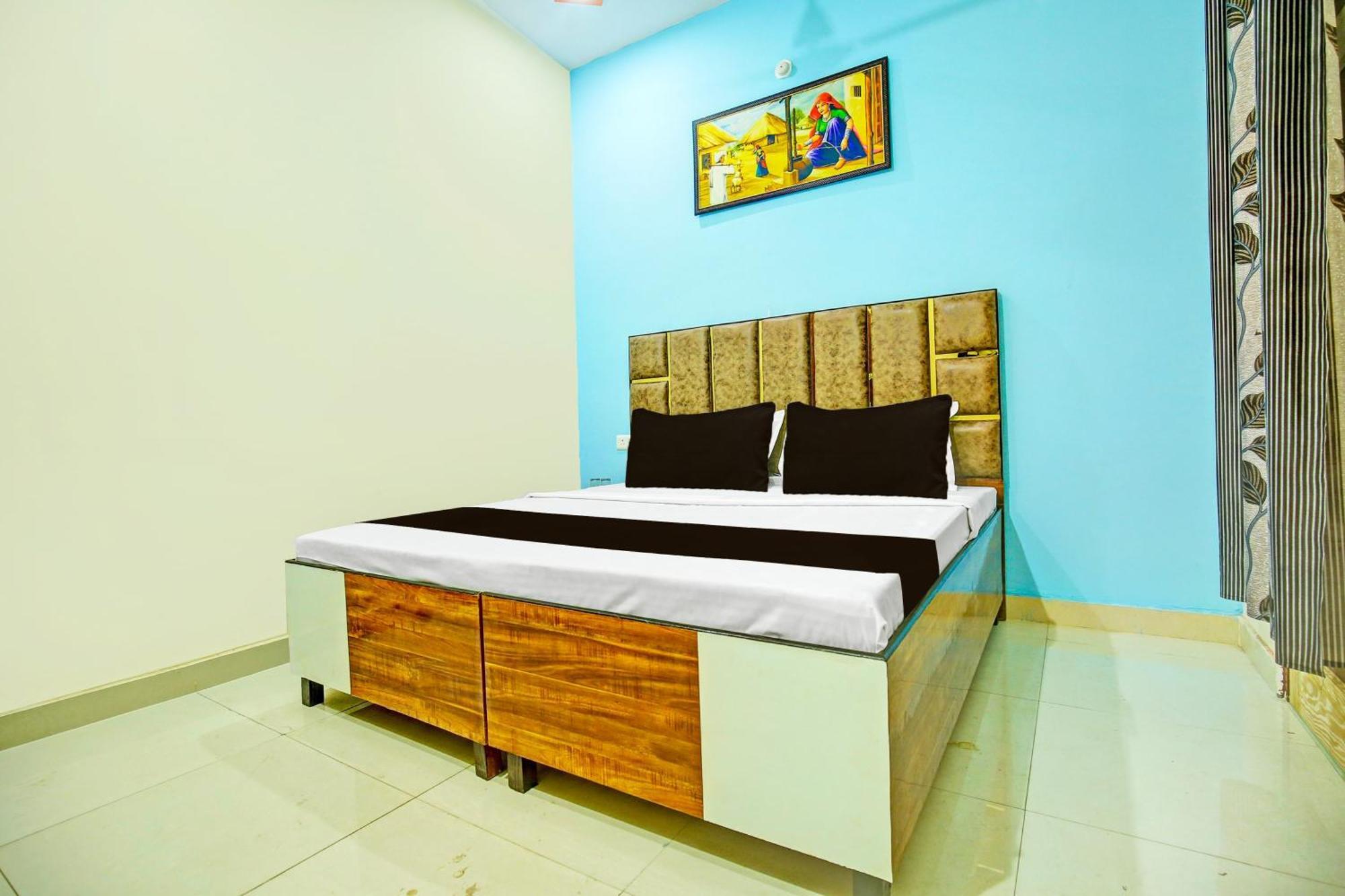 Super Hotel O Sirsa Hotel & Guest House Екстер'єр фото